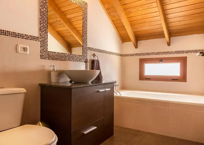 Casa La Huertecilla Country house *