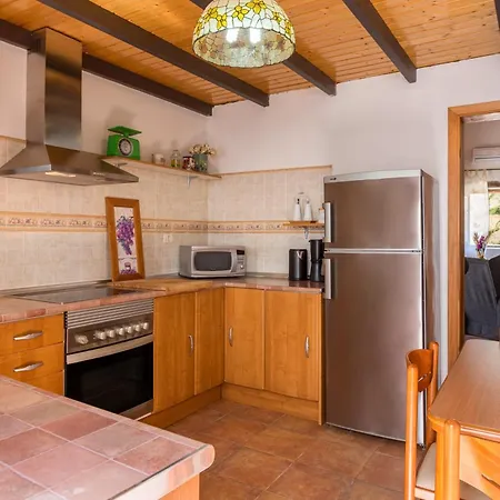 Летний дом Casa La Huertecilla *
